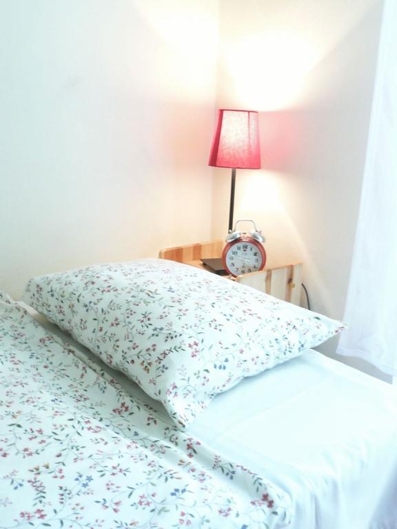 Hostel Aleje 28 Краків Номер фото