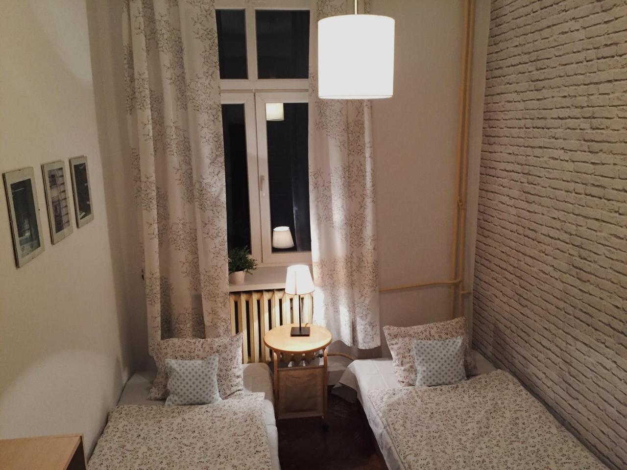 Hostel Aleje 28 Краків Екстер'єр фото