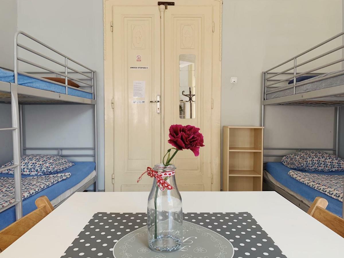 Hostel Aleje 28 Краків Екстер'єр фото